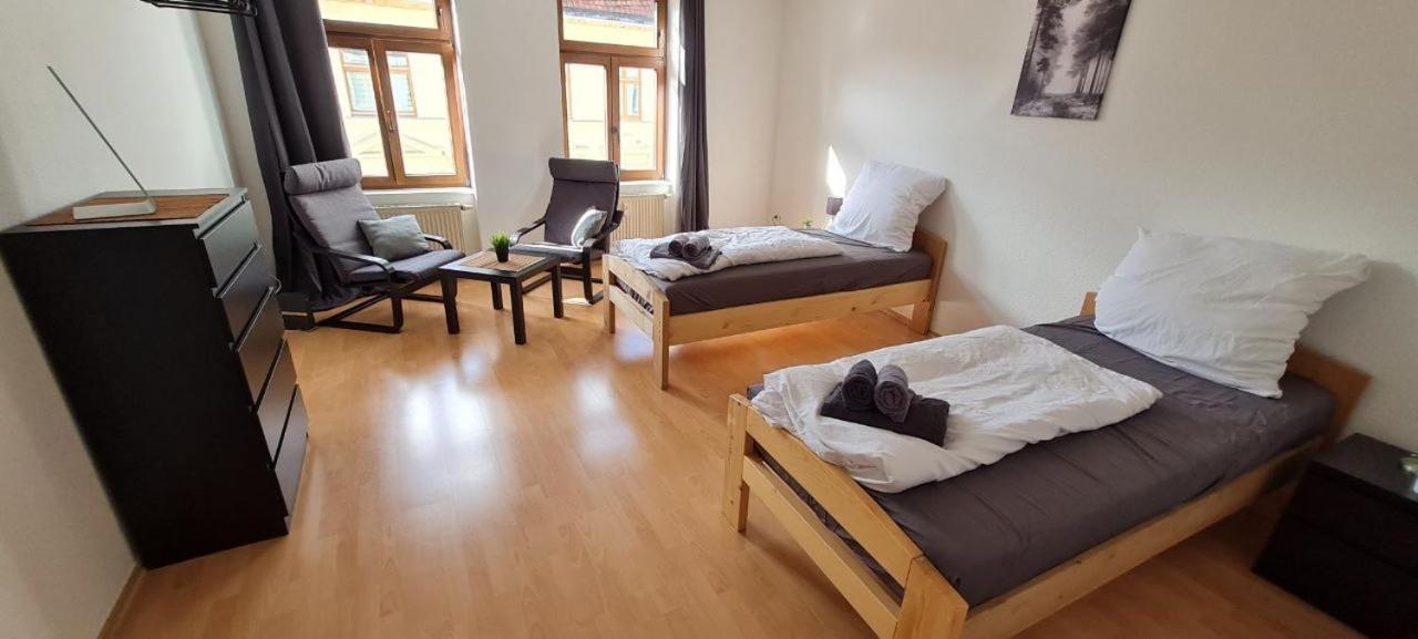 Cozy 2 Room Apartment In Магдебург Екстериор снимка